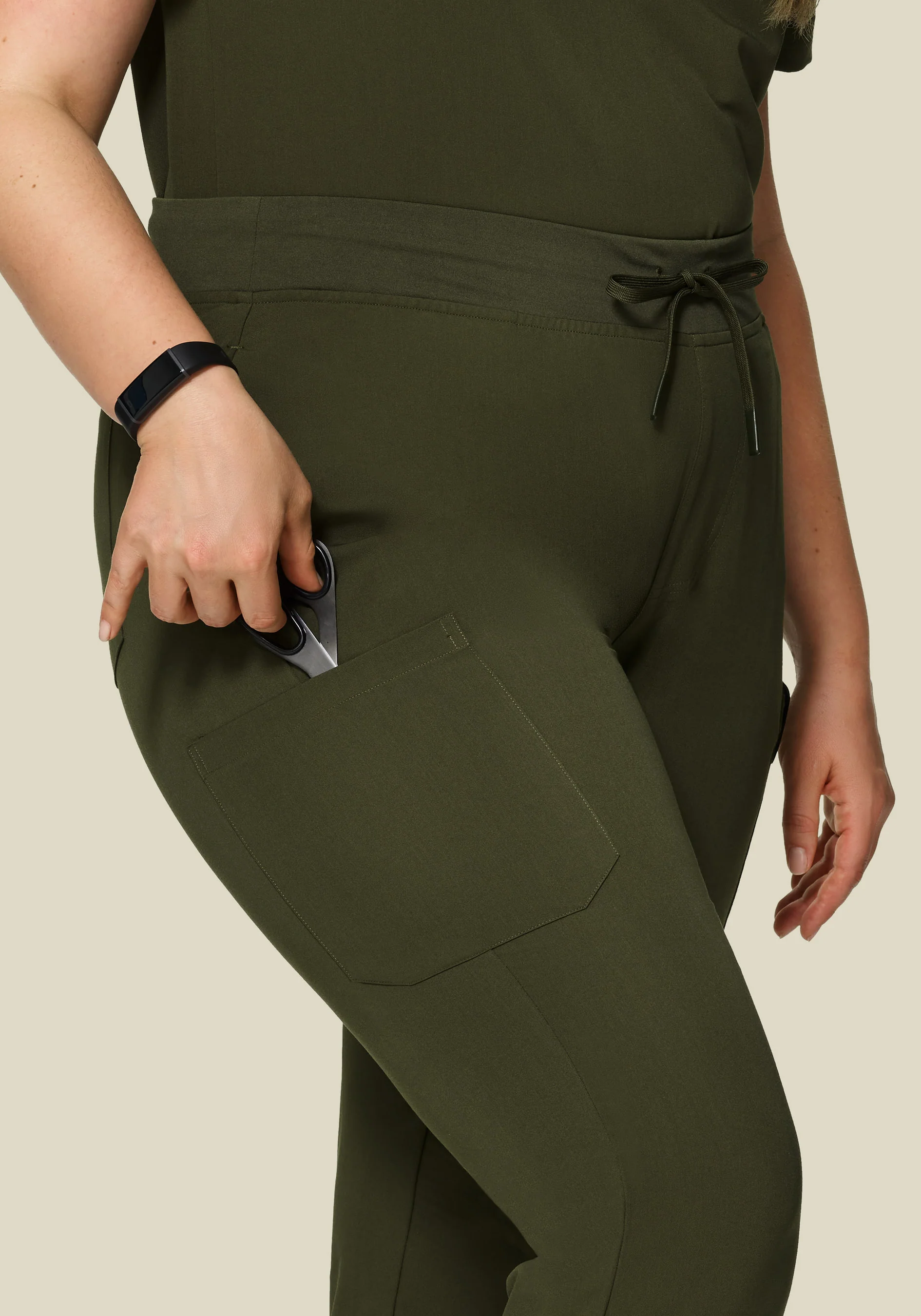 9 Pocket Joggers Olive - Image 9